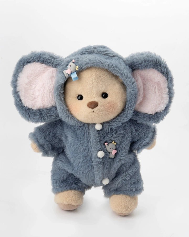 Ursulet Handmade Premium cu Hainute Personalizabile - FluffyCuddle - 