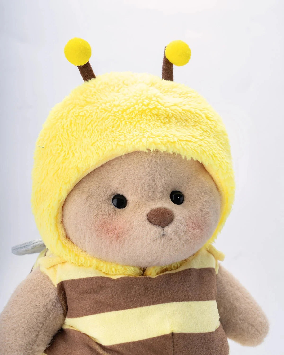 Ursulet Handmade Premium cu Hainute Personalizabile - FluffyCuddle - 